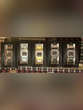 Activa Spectra X Invicta
Digital Unisex Watch - 44.5mm, New Bundle of 5